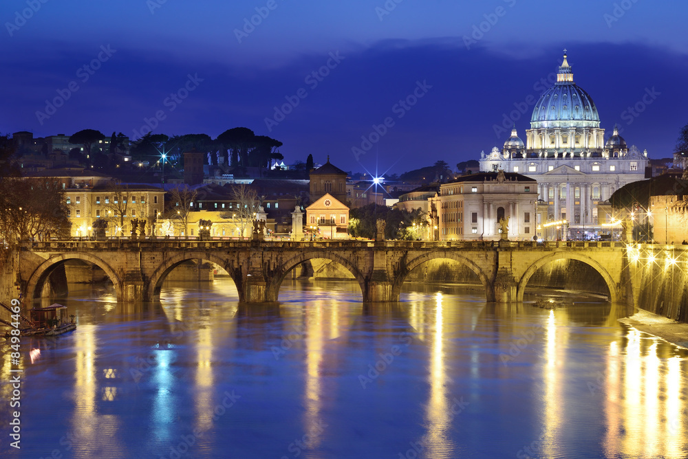 Fiume Tevere, Ponte Vittorio Emanuele II, Basilica di San Pietro, Roma