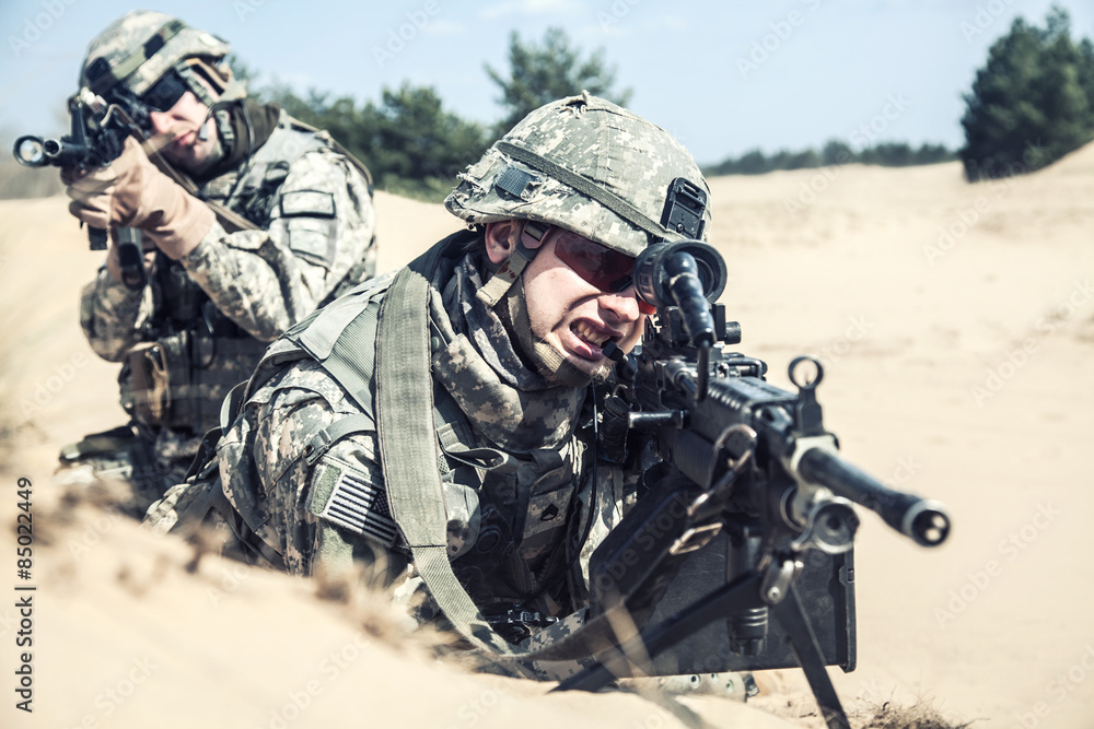 Fototapeta premium infantrymen in action