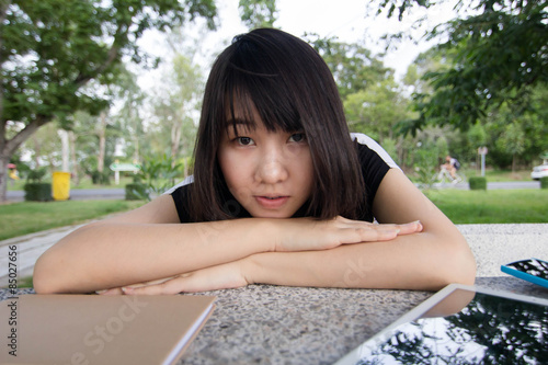 asia women thai teen relax On Park