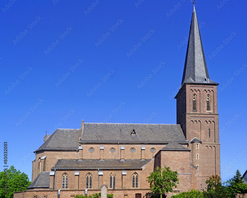Pfarrkirche St. Adelgundis in ARSBECK ( bei Mönchengladbach )