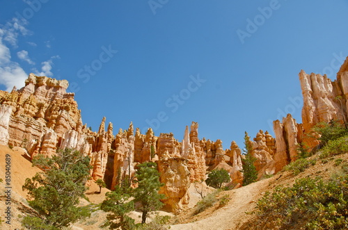 rock scenery in bryce canyon