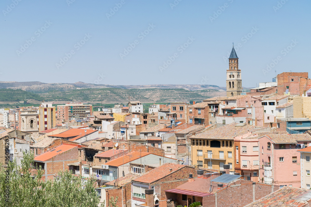 Vista aérea del casco antiguo de Fraga en Aragón, España foto de Stock |  Adobe Stock