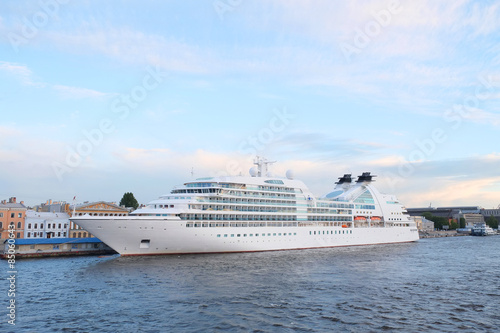 Fototapeta Naklejka Na Ścianę i Meble -  St. Petersburg, Russia, June, 7, 2015: Tourist ship on a Neva river in St. Petersburg