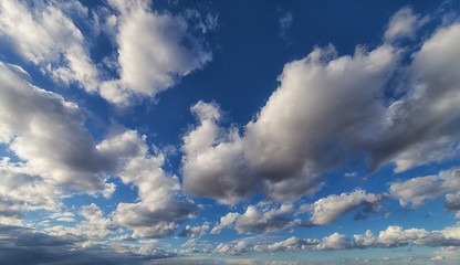 Canvas schilderij Hemel Dramatische lucht met grote wolken  © Timmary