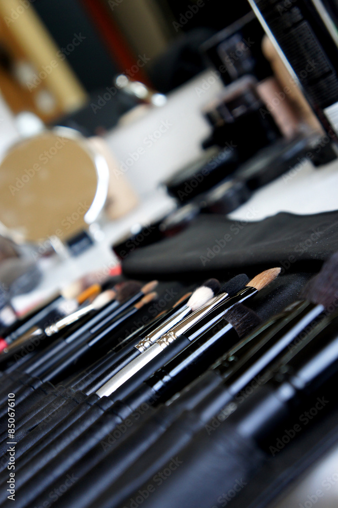 Naklejka premium Cosmetic set and makeup brushes