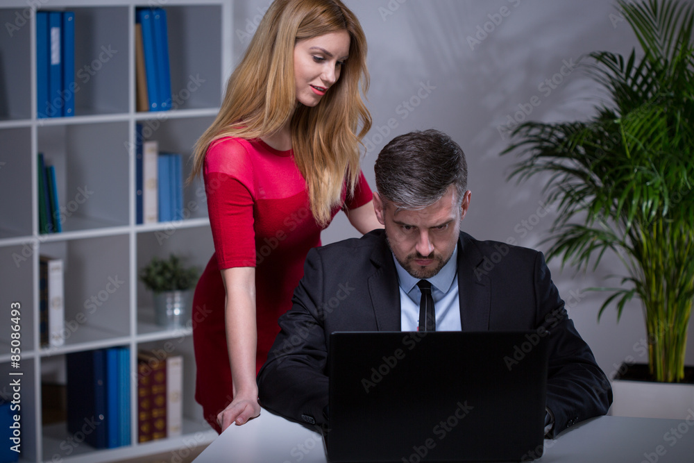 Sexy Secretary Seducing Her Boss Stock 사진 Adobe Stock 