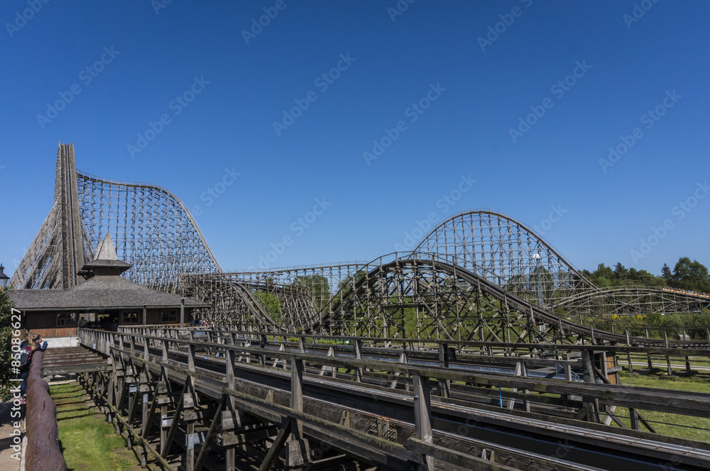 Die größte Holzachterbahn der Welt StockFoto Adobe Stock