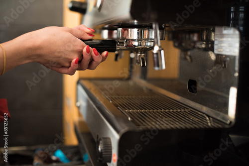 Hands on expresso machine