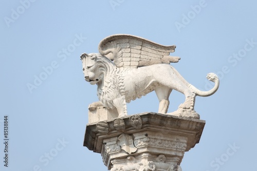 Artistic White statues of Lion in Italy
