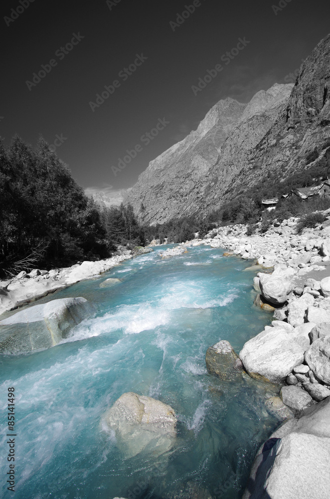 Fotografie torrent de montagne