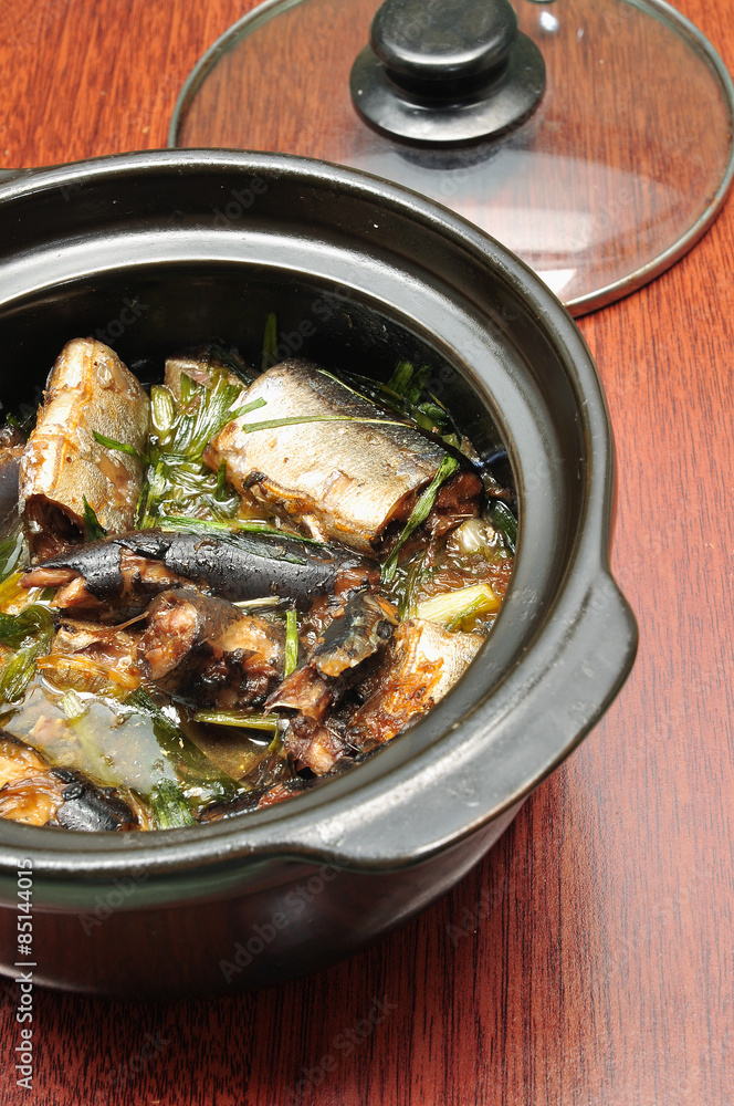 Vietnamese braised fish or ca kho to Vietnamese braised fish or ca kho to
