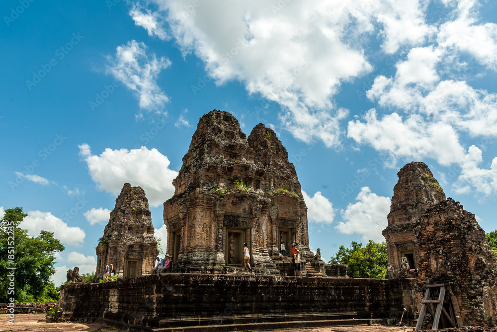 cental prasat in the archaeological place of the oriental mebon in siam reap, cambodia