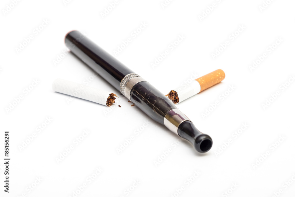 Naklejka premium Electronic Cigarette and cigarette against white background