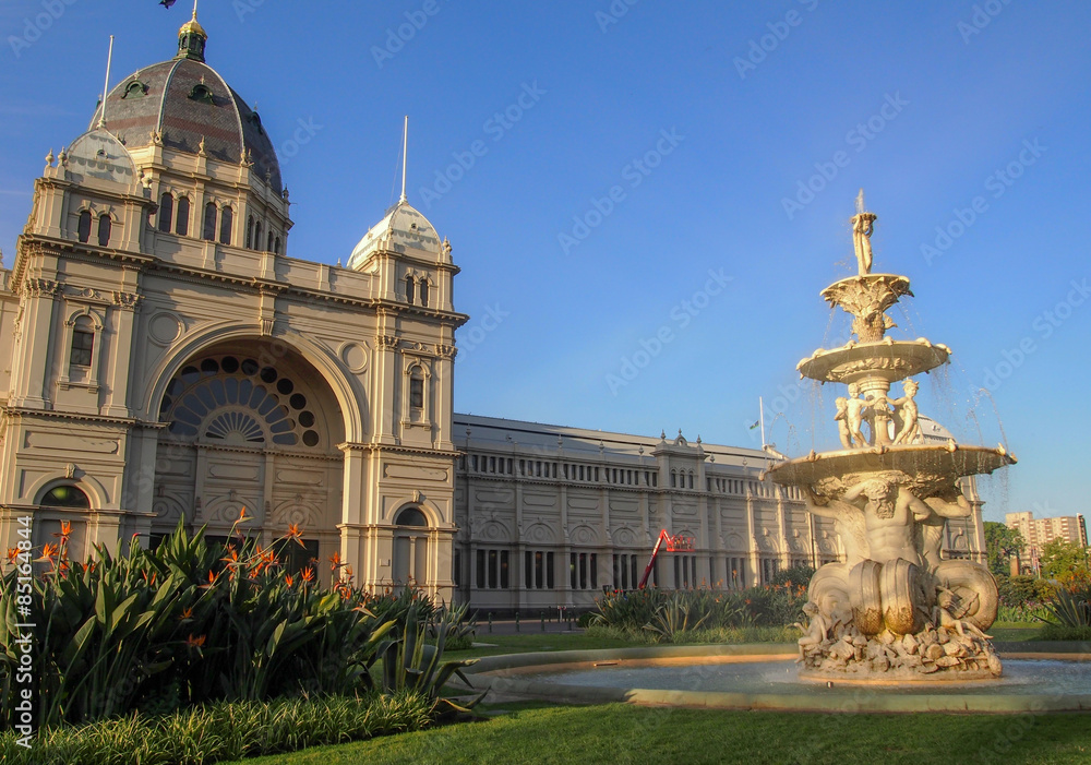 Royal Exhibition Building and fountain