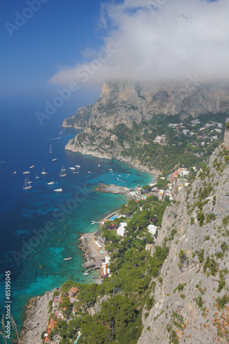 Fototapeta Naklejka Na Ścianę i Meble -  Sea and rocky coast. Capri, Italy