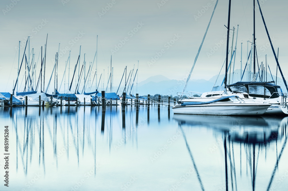 Hafen StockFoto Adobe Stock