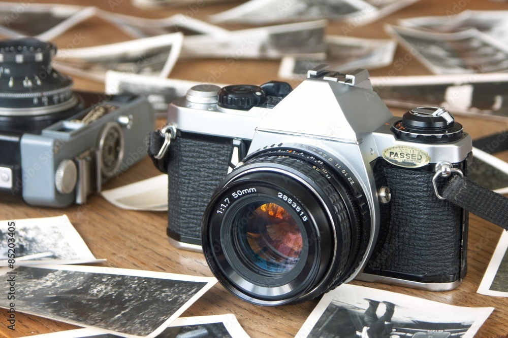 Old camera - obrazy, fototapety, plakaty 