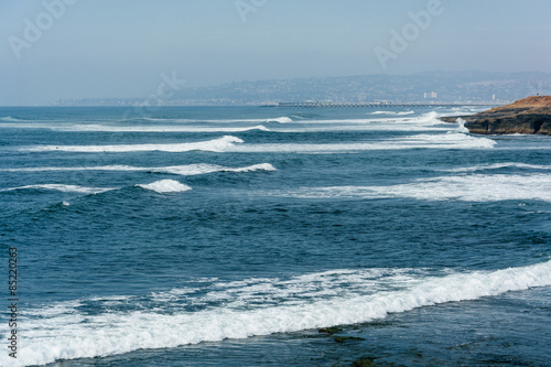 Waves in the Pacific Ocean at Sunset Cliffs Natural Park, Point
