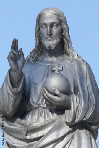 Jesus Christ the teacher (statue) © zwiebackesser