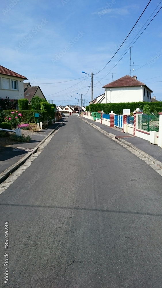 Obraz premium Rue avec des maisons