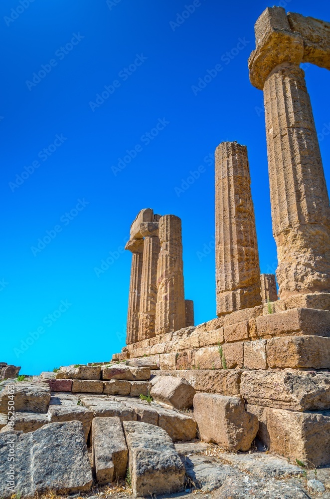 Agrigente.La vallée des temples.Temple d'Héra ou Junon Lacinienne.
