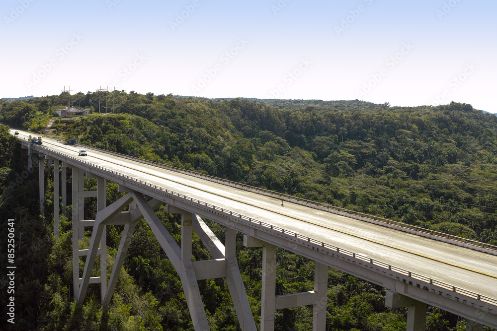 Bacunayagua bridge in Matanzas, Cuba,.At 110 meters above the valley floor, it is the highest bridge in Cuba Bacunayagua bridge in Matanzas, Cuba,.At 110 meters above the valley floor, it is the highest bridge in Cuba