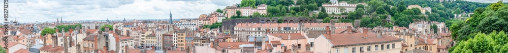 Vue générale de Lyon depuis la colline de la Croix Rousse