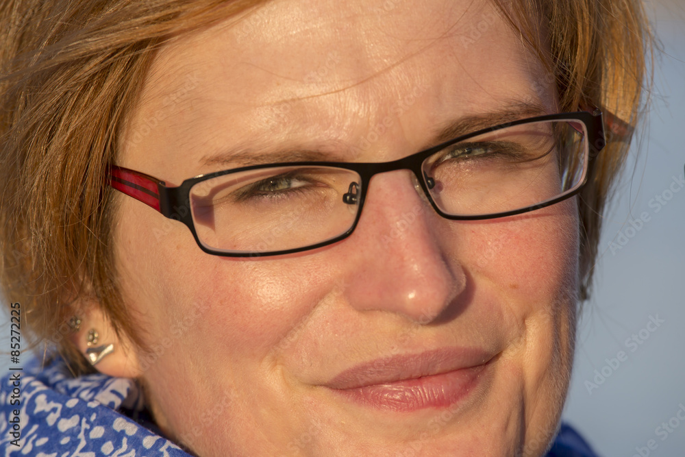 Frau im Abendlicht Frau im Abendlicht
