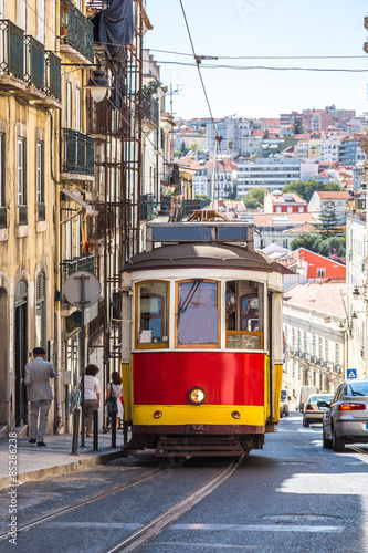 Lisbon tram © Sergii Figurnyi