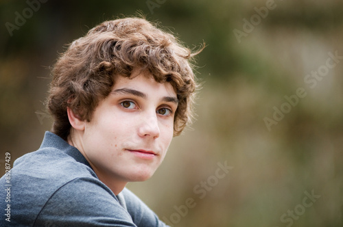 head-shoot of a teen boy