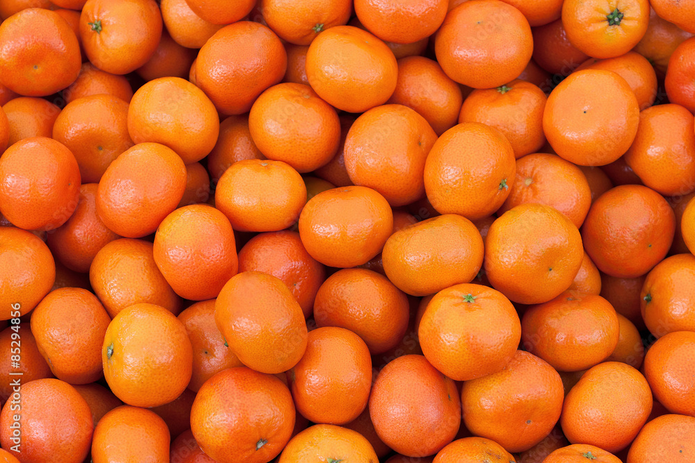 Bunch of fresh mandarin oranges at the bazaar