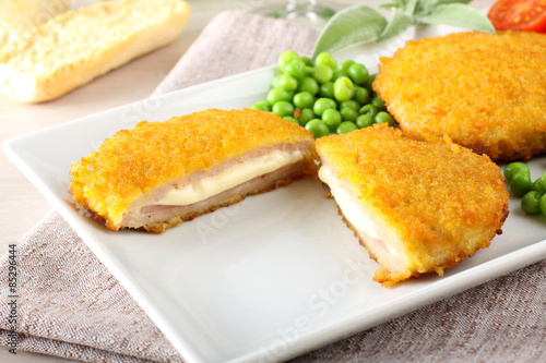 Cutlet stuffed with ham and melted cheese