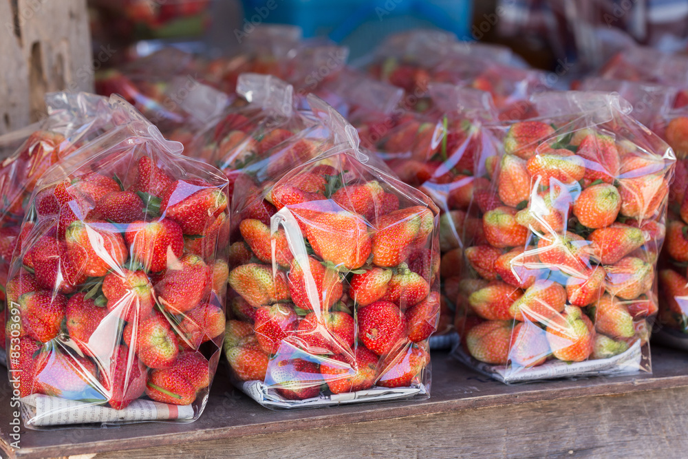strawberry juicy fruit in plastic bag packaging strawberry juicy fruit in plastic bag packaging