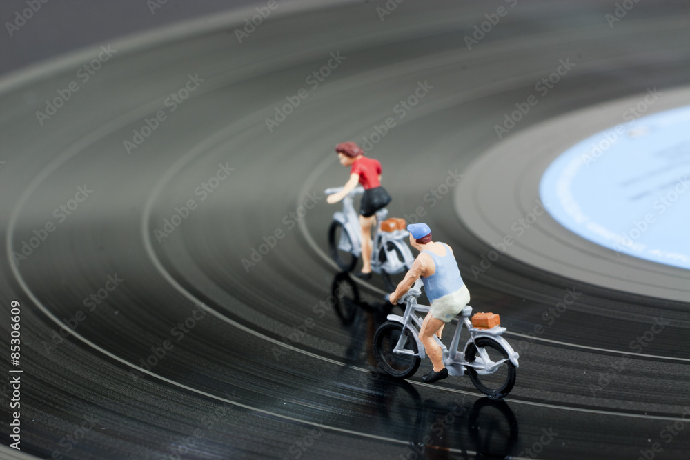 Obraz premium Two model people in cycle race