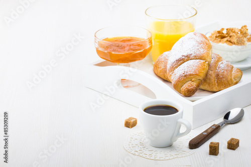 Fototapeta Naklejka Na Ścianę i Meble -  French Breakfast