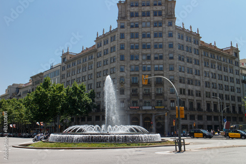 Barcelona, Catalunya- june 12th 2015: street view cross of Passeig de Gracia and Gran via