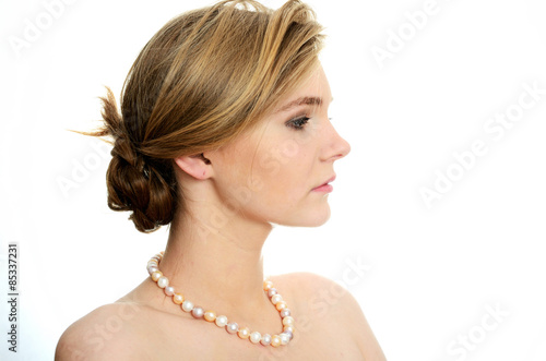 Young girl with pearls