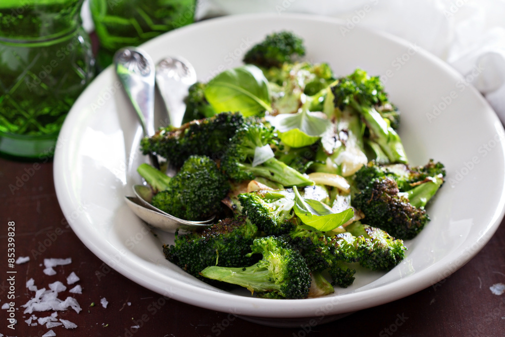 Pan roasted broccoli with garlic