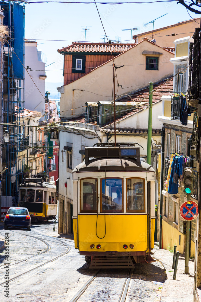 Fototapeta premium Lisbon tram