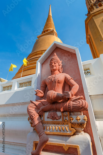 Wat Bovorn (Bowon temple) in Bangkok, thailand photo