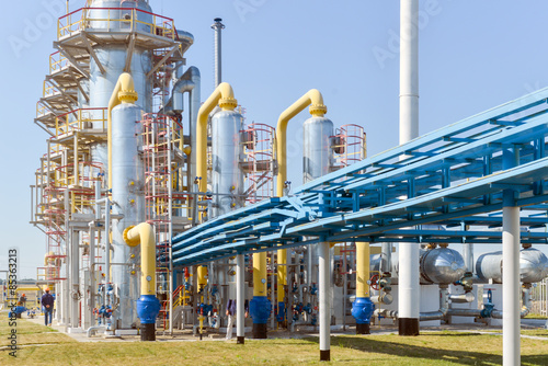 Gas compressor station