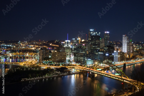 Pittsburgh Pennsylvania Skyline at Night © pabrady63