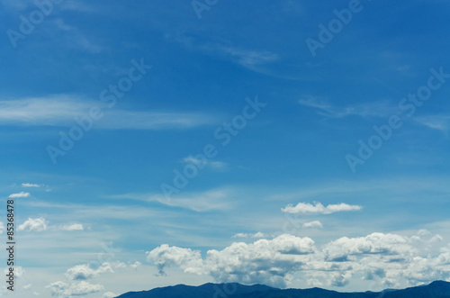 Fototapeta Naklejka Na Ścianę i Meble -  white clouds with blue sky background, beautiful sky