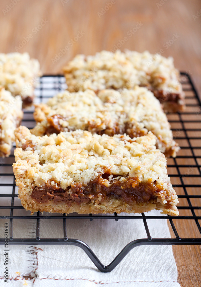 Chocolate and caramel oat bars Chocolate and caramel oat bars