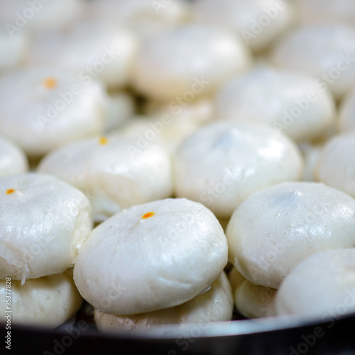 steamed stuffed bun