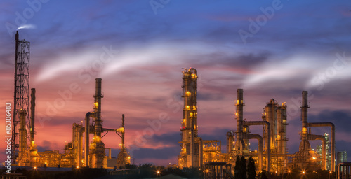 Oil refinery © anekoho