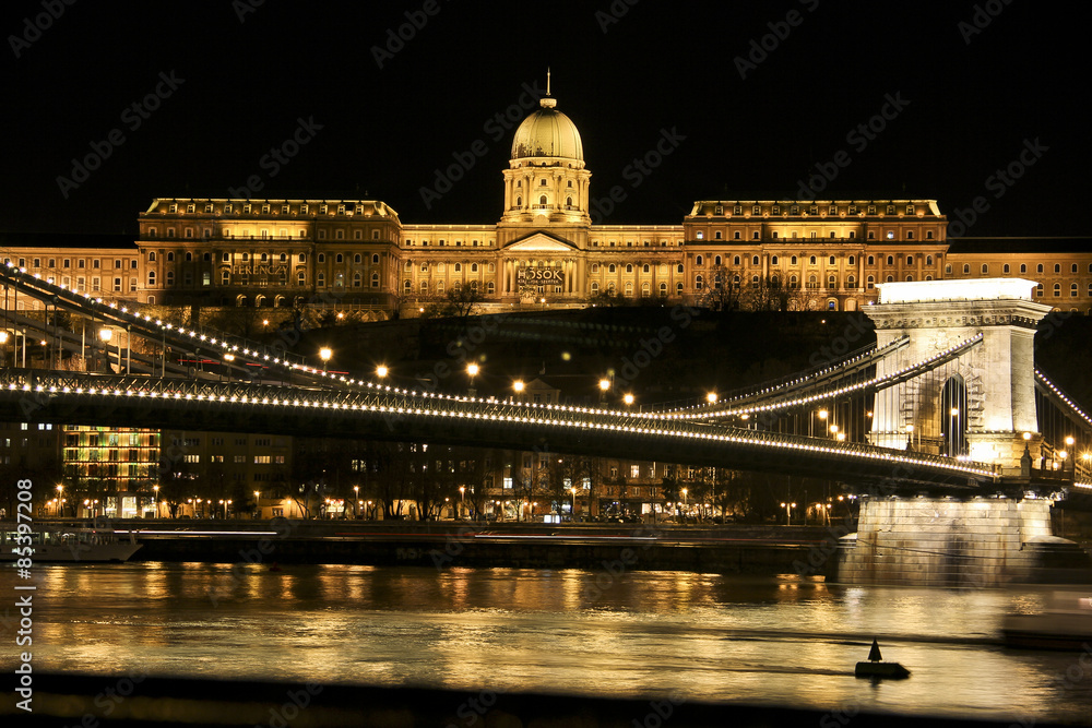 Chain bridge at night in Budapest, Hungary. 