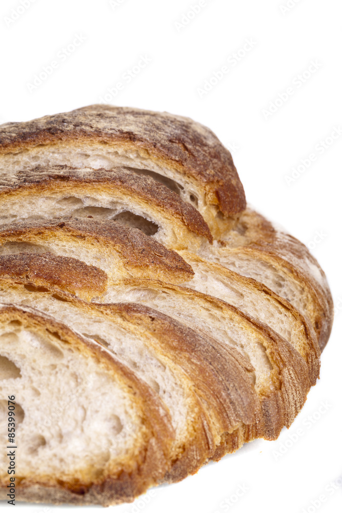 Frisches aufgeschnittenes Brot vom Bäcker