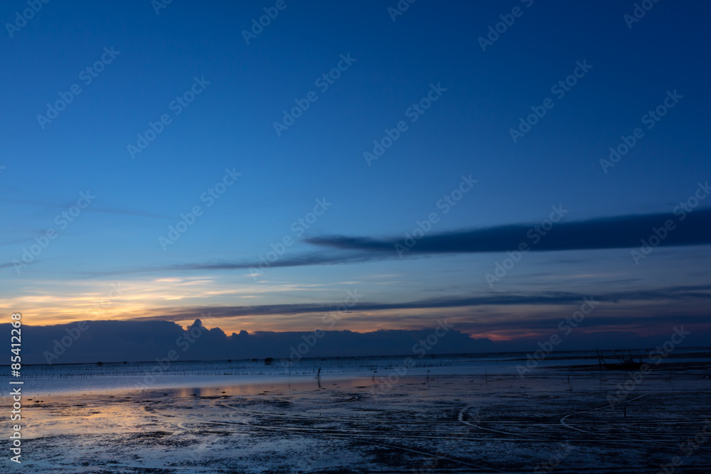 Fototapeta premium sunset at sea