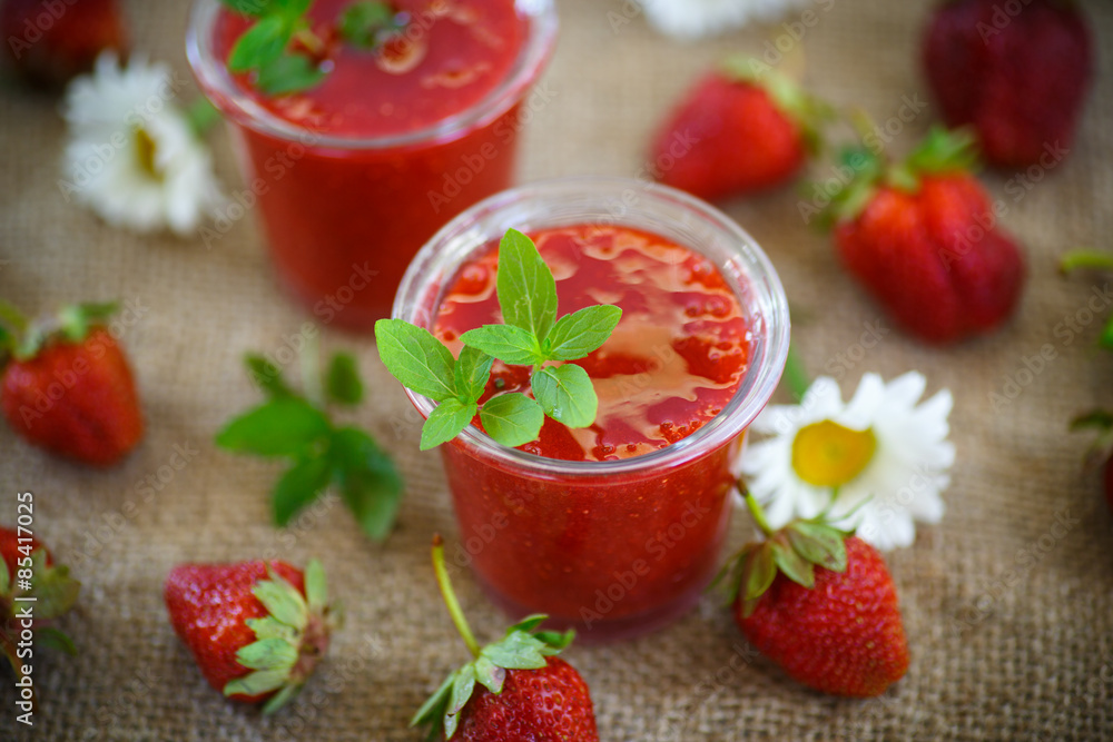 strawberry smoothie strawberry smoothie